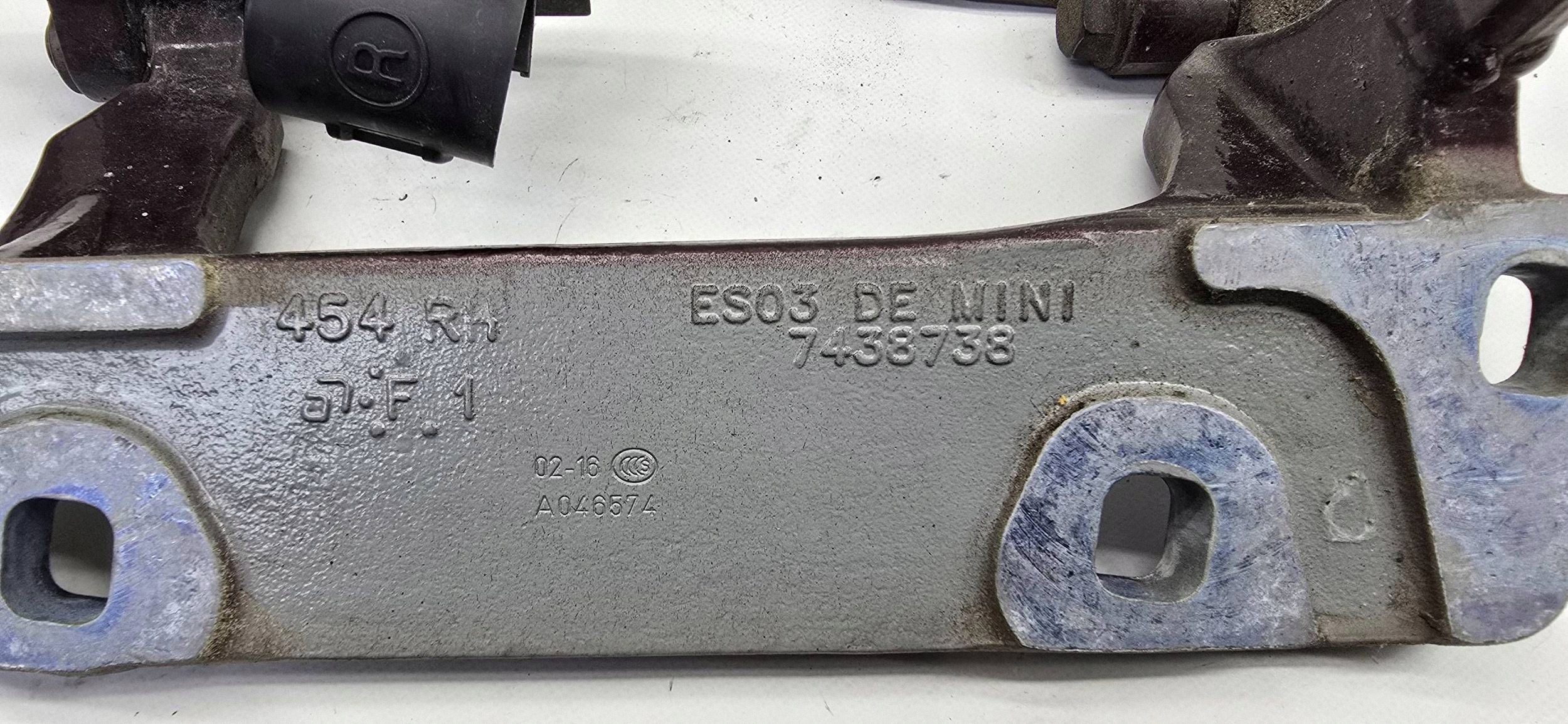 Mini Clubman F54 Bisagra Maletero Derecha OEM 7438738 image 5