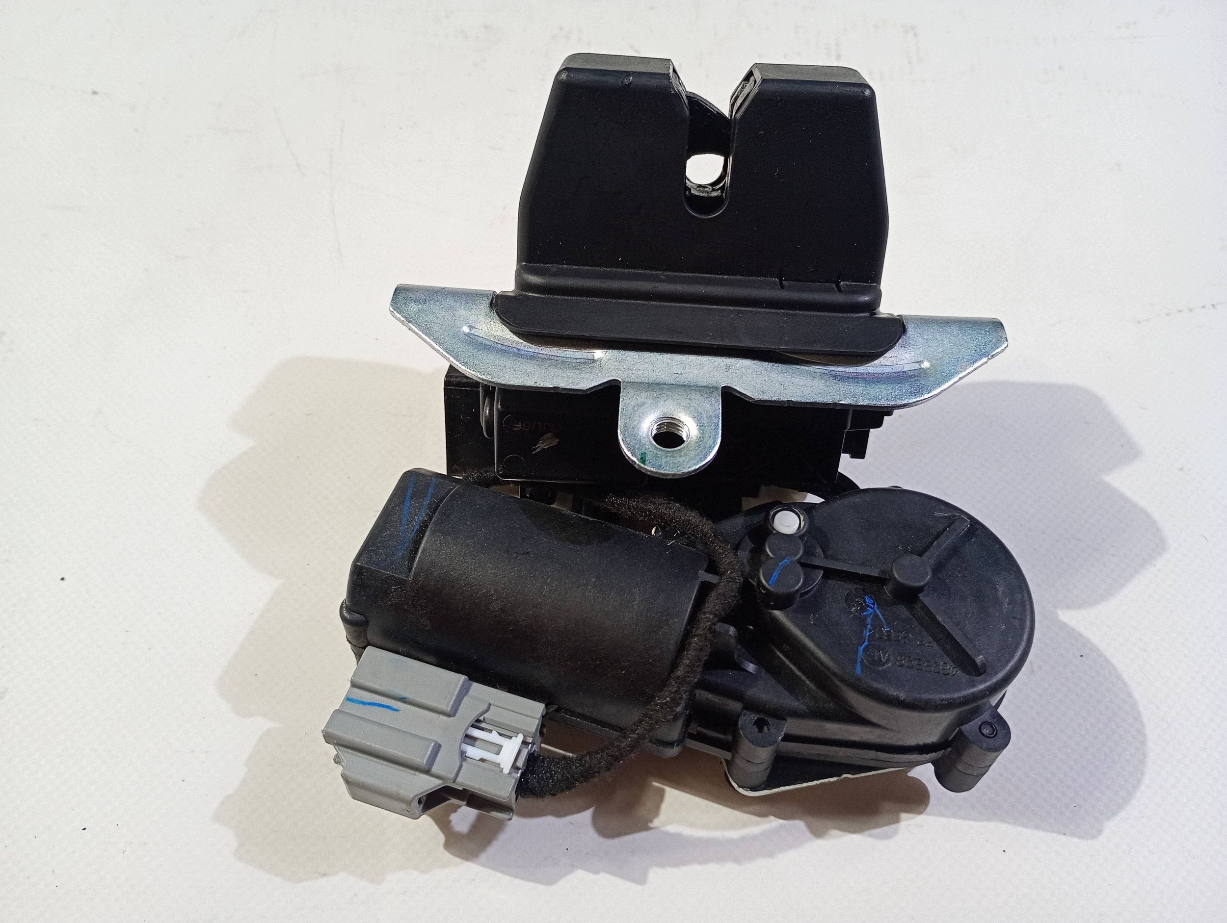 Fechadura Porta-Malas Ford Mustang Mach-E 2020- MUSTMACH image 2