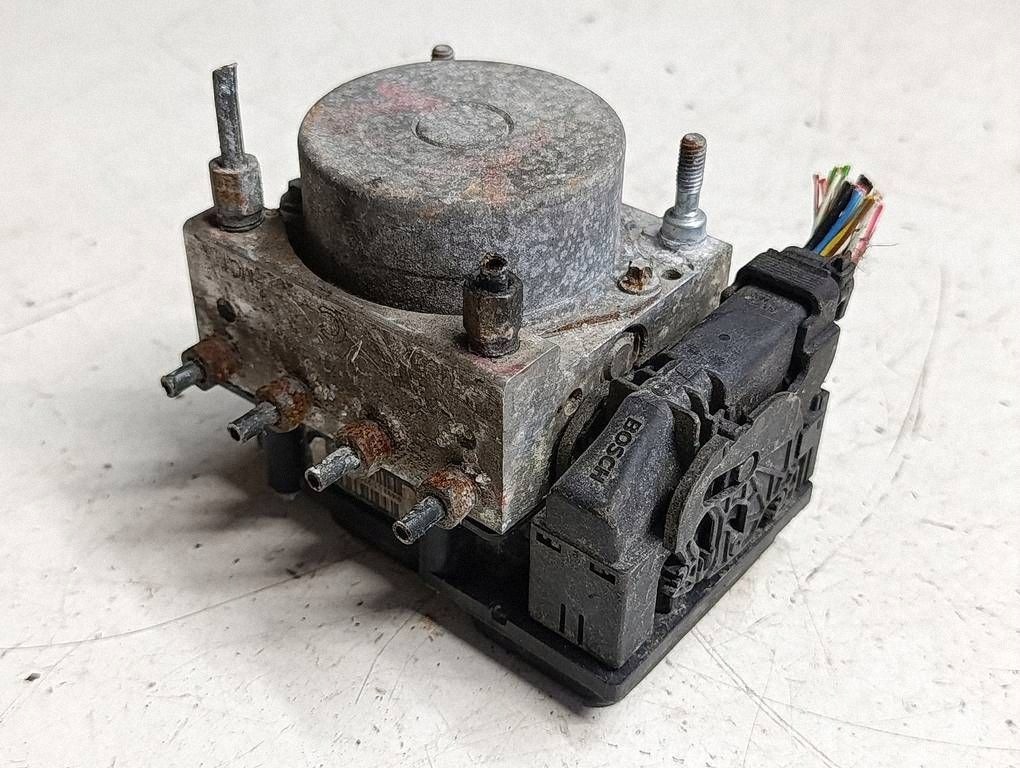 Käytetty jarrusylinteri Suzuki SX4 / Fiat Sedici 06-12