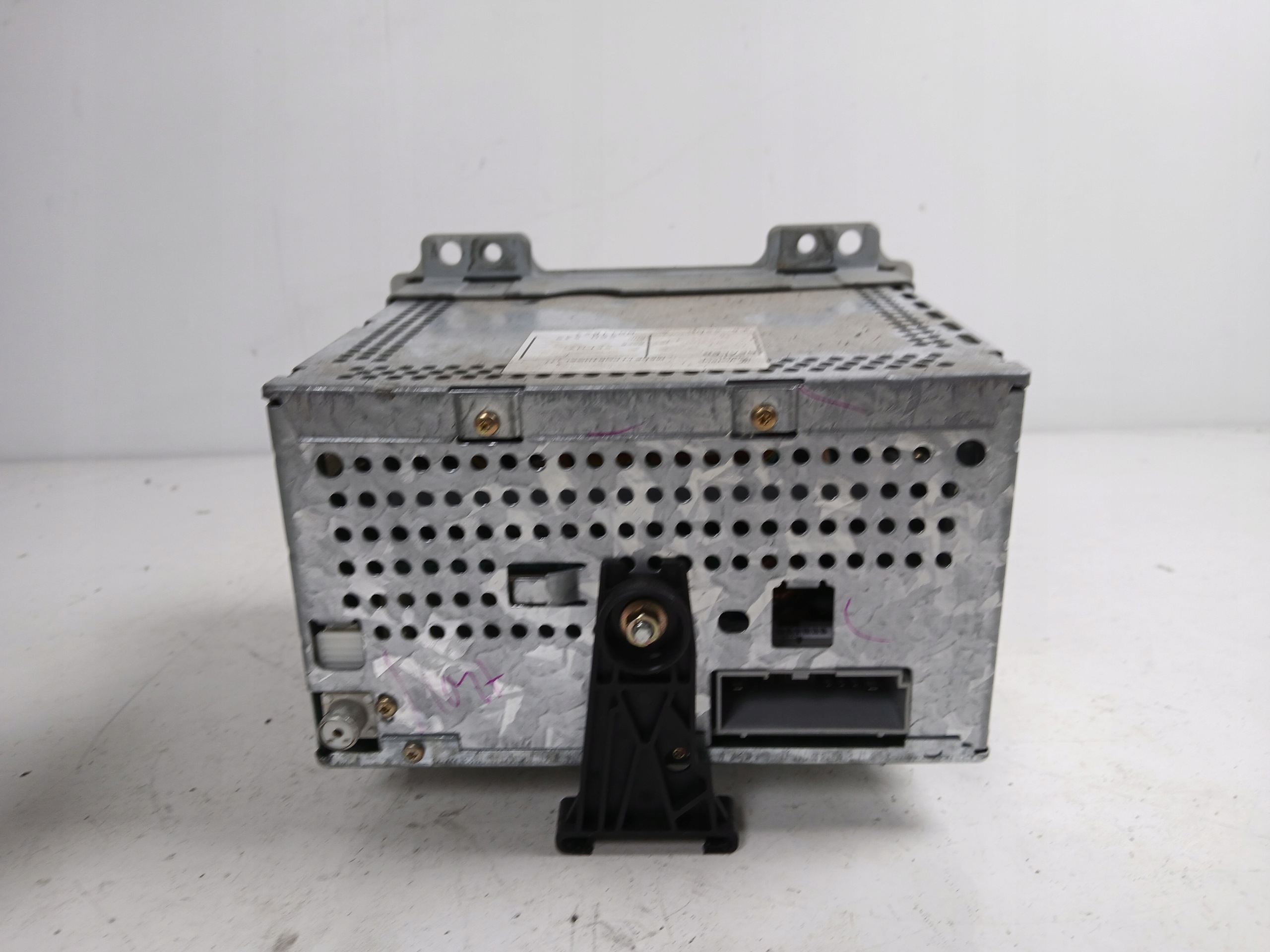 Ford Fiesta Mk6 Radio Kassette 4S6118K876AB image 4