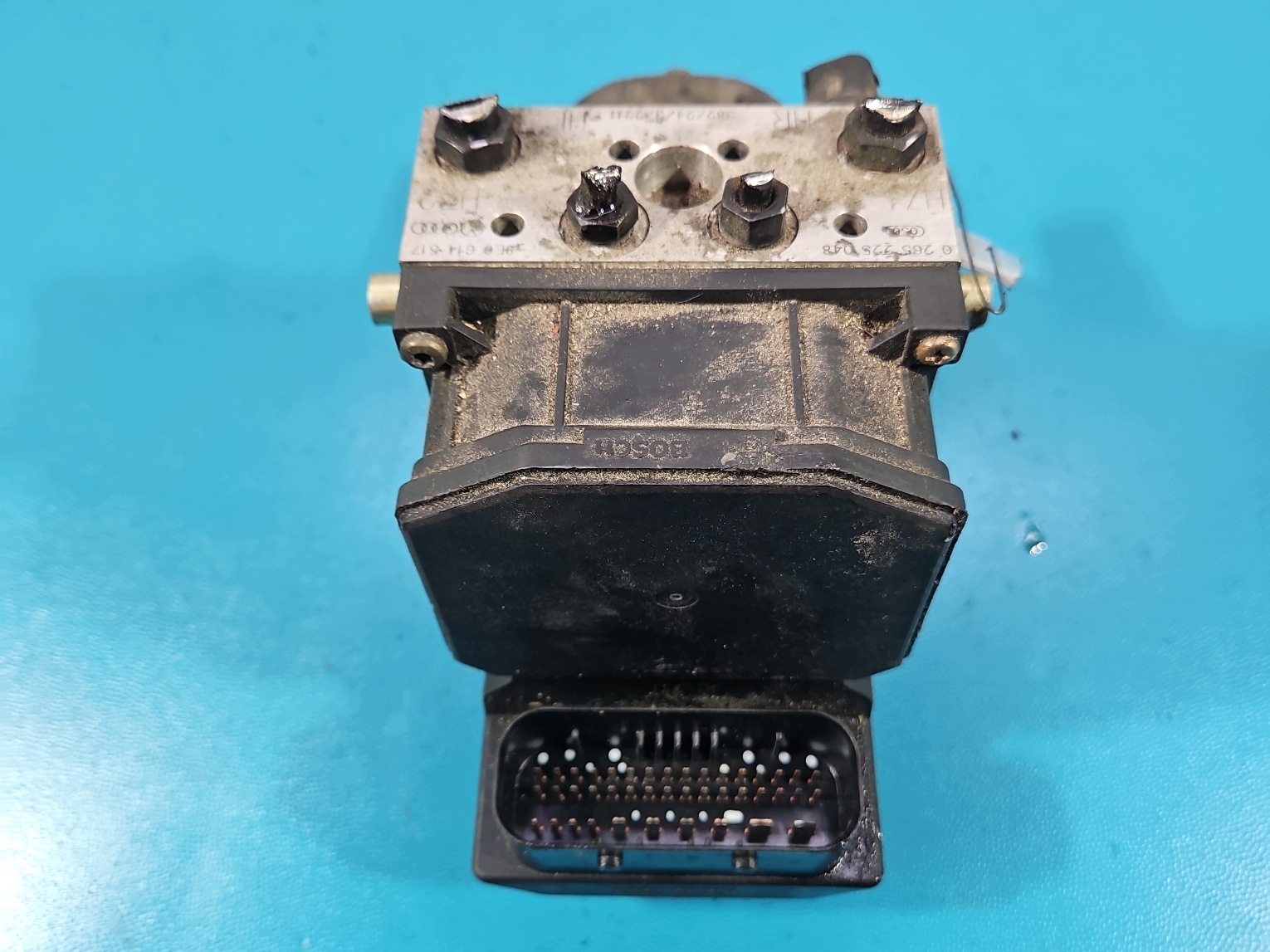 ABS-pomp Audi A4 B6 1.6 8V 0265950011