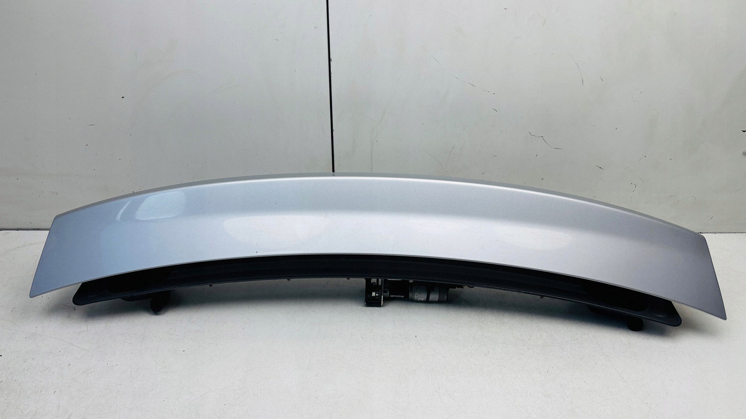 Spoiler hayon Audi 8J0827948C image 3