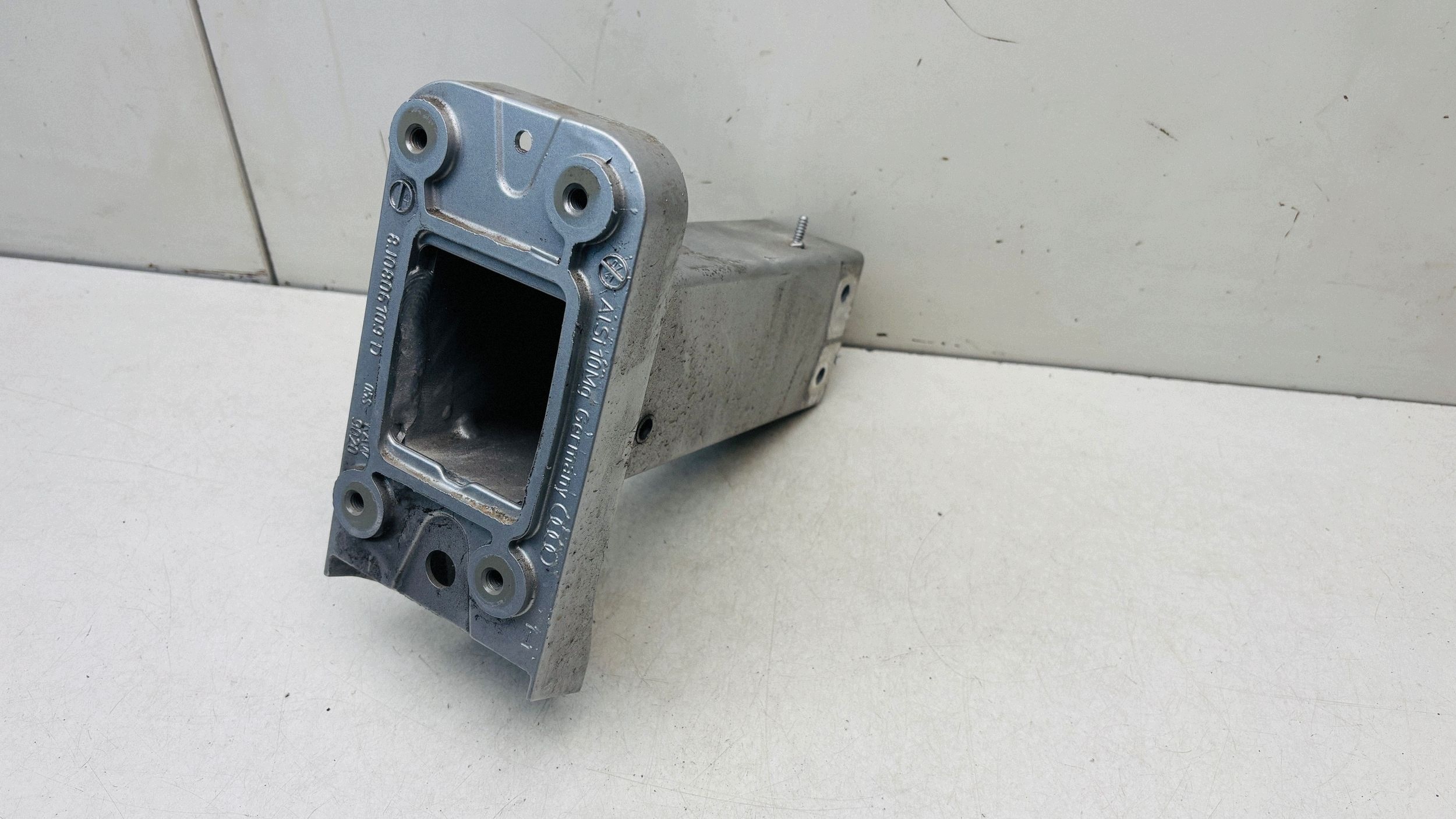 Longeron Audi TT Mk2 8J0806109 image 2