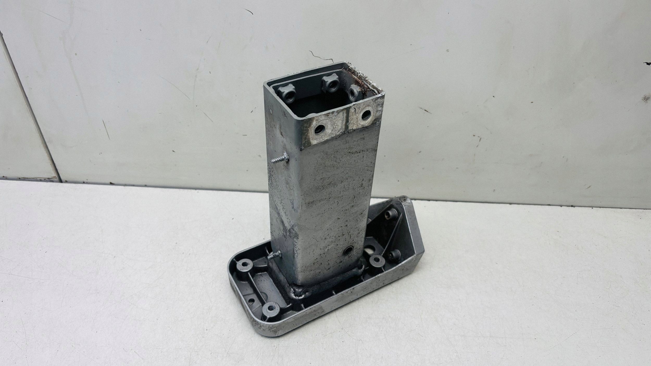 Longeron Audi TT Mk2 8J0806109 image 4