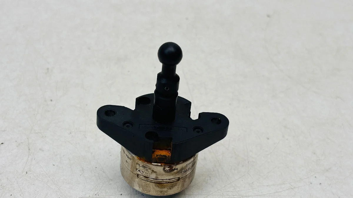 Audi A8 S8 D3 Scheinwerfer-Stellmotor TA8408G