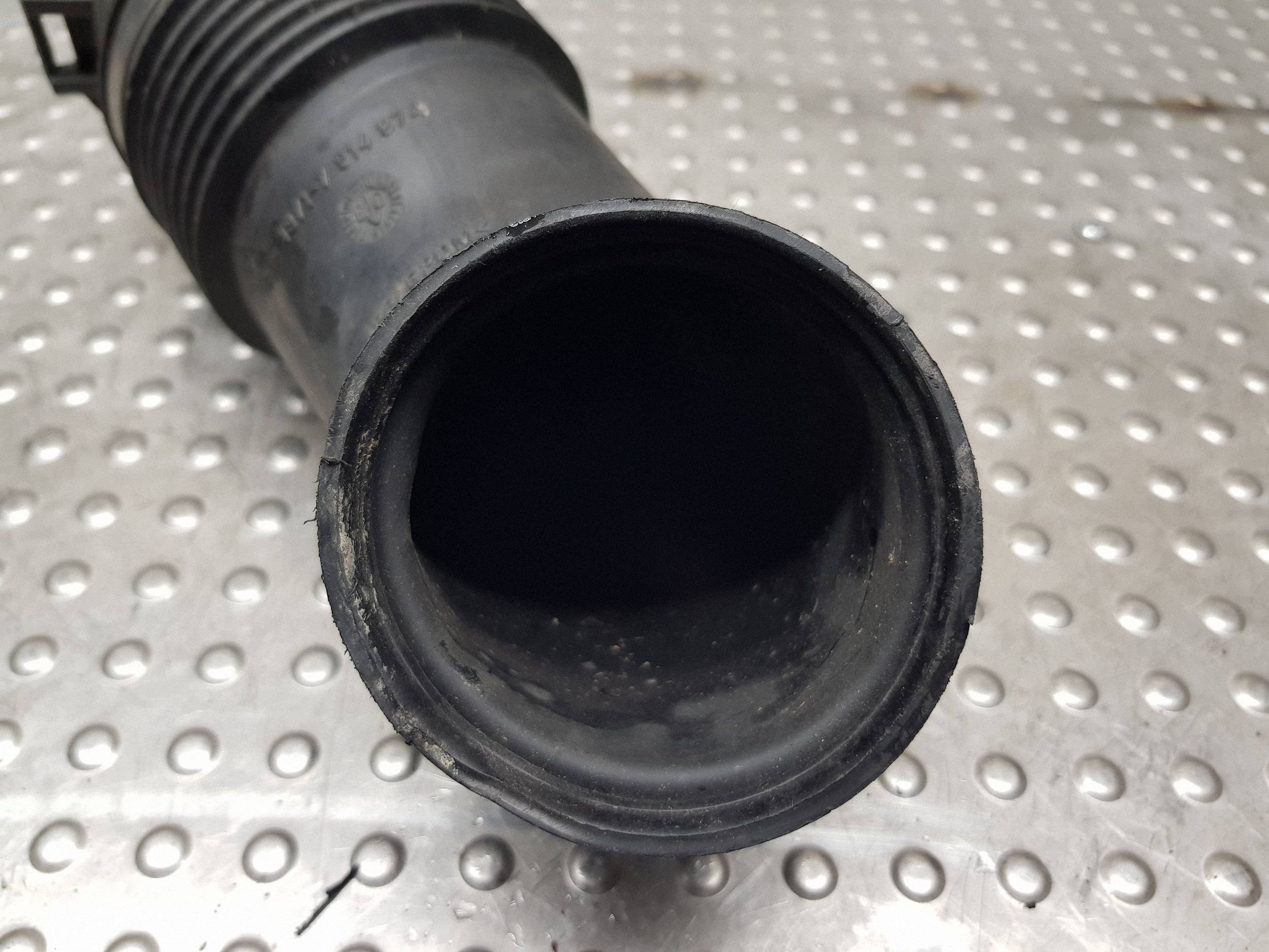 Durite débitmètre d'air BMW E46 E65 E66 E83 E85 image 5