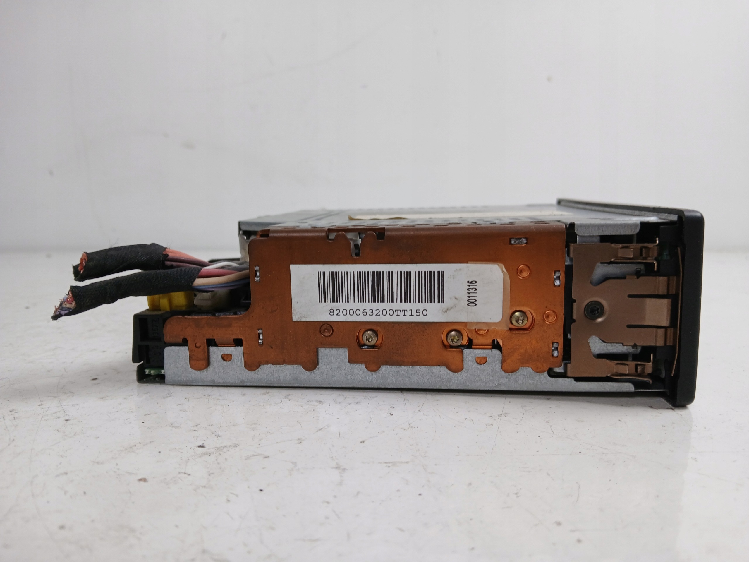 Renault Radio CD Cabasse 8200063200 image 5