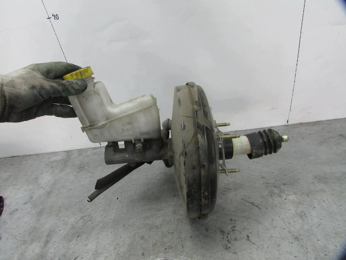 Fiat Stilo 1.9 JTD servo jarrupomppu 46805886
