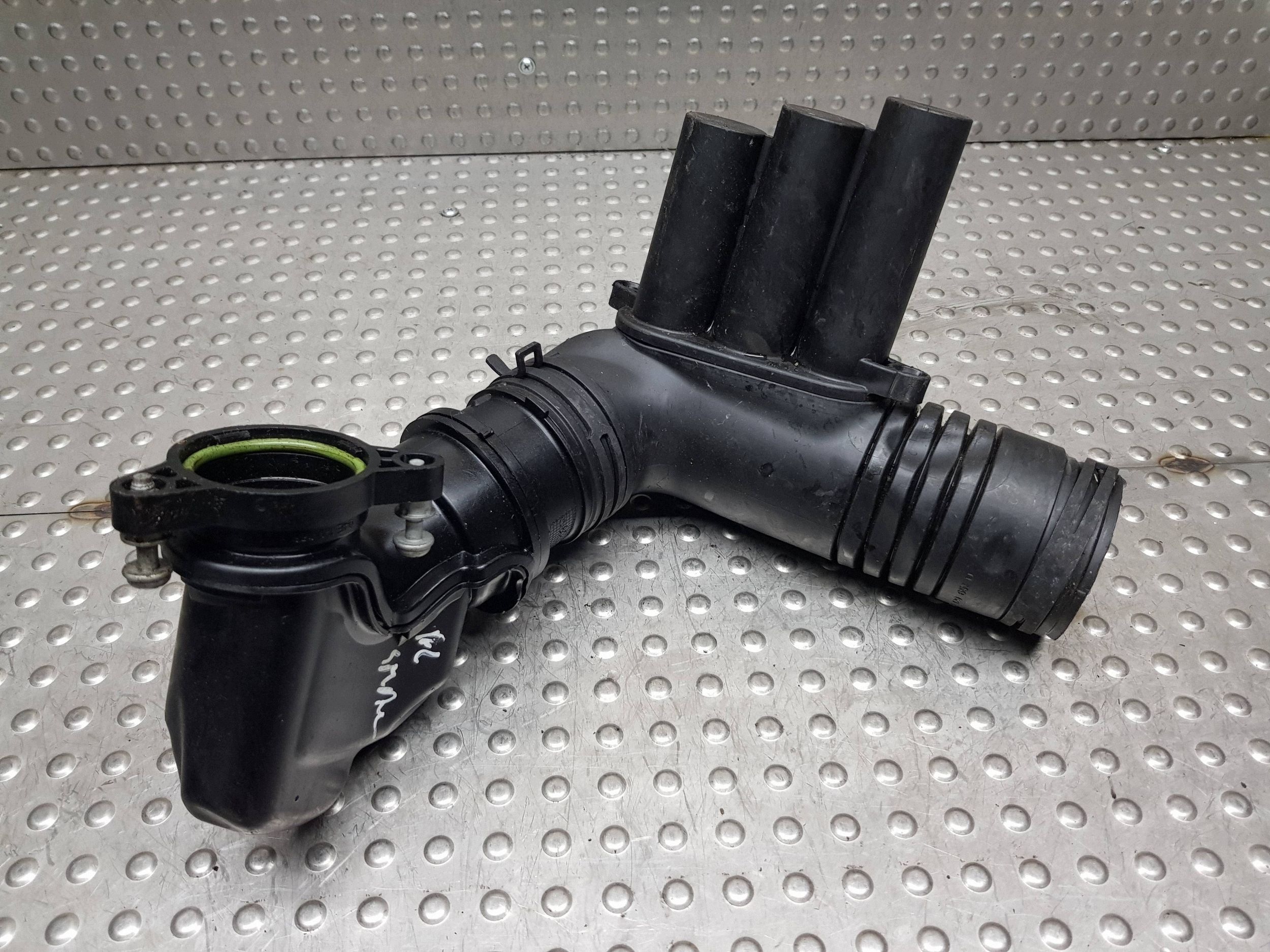 Luchtinlaatslang Turbo 1.2 TSI S27703681 image 3