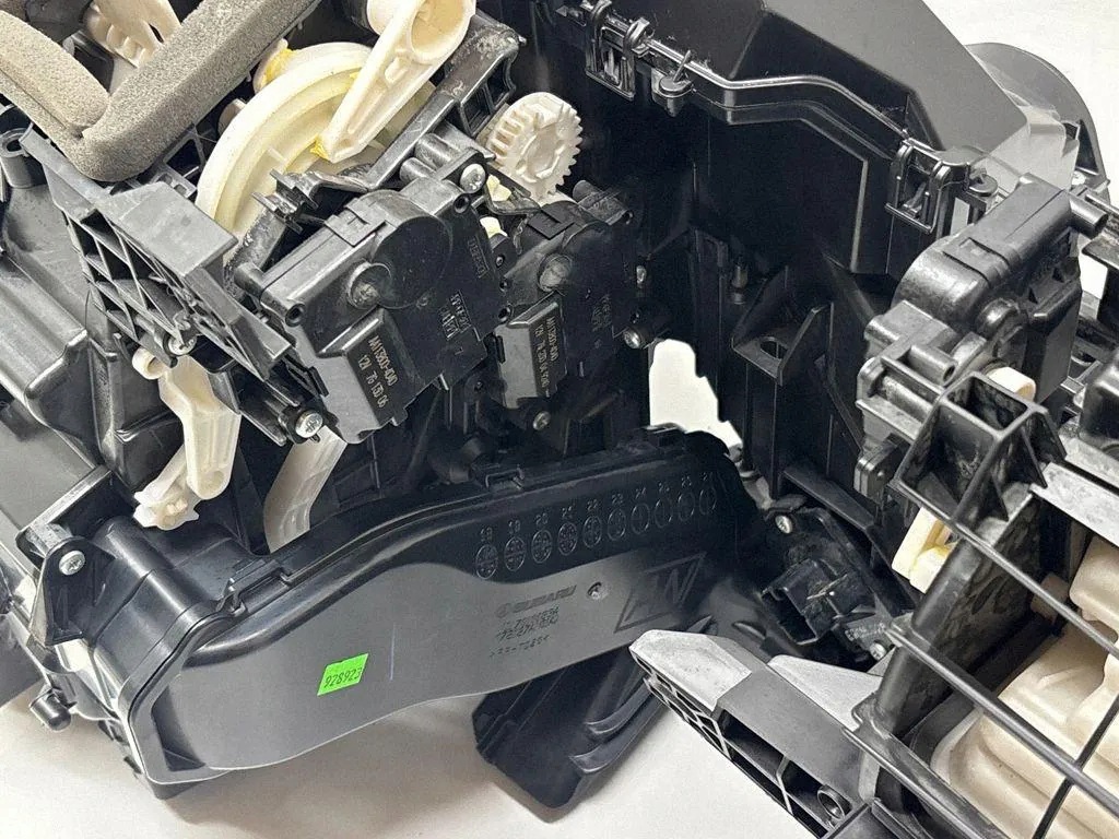 Subaru Outback BT 2021 Chauffage 72100AN02A image 4
