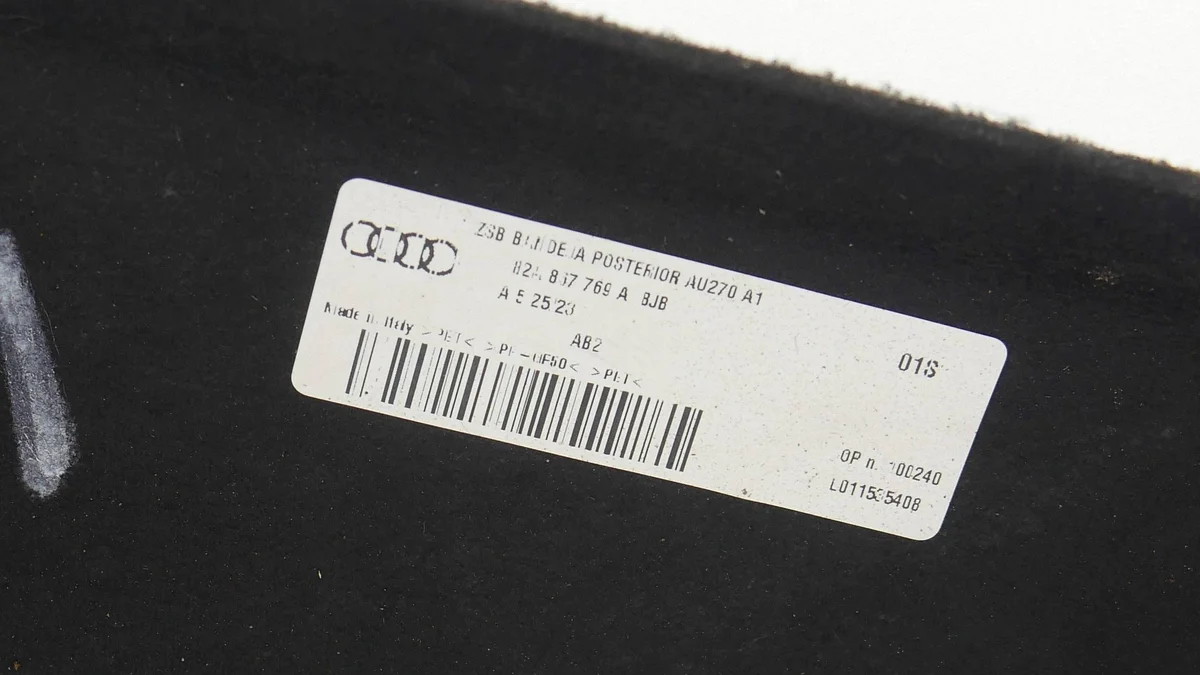 Audi A1 II 82A plage arrière OEM 82A867769A image 8