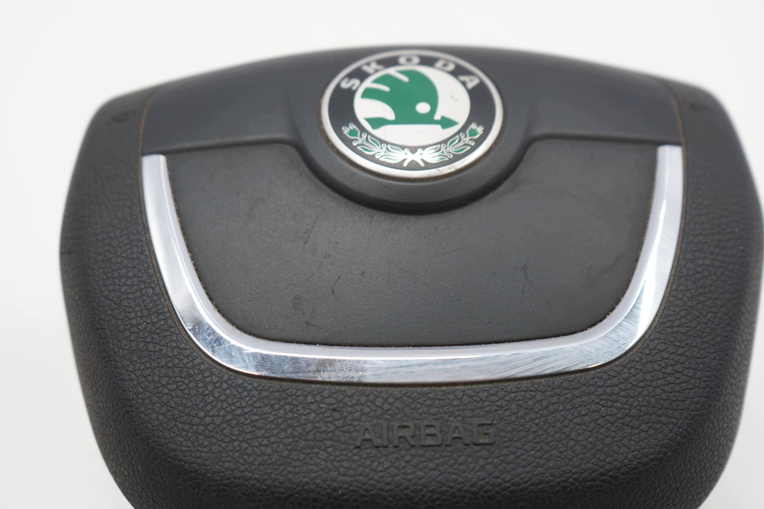 Skoda Superb II Ilmatyyny Ohjaajan 3T0880201B