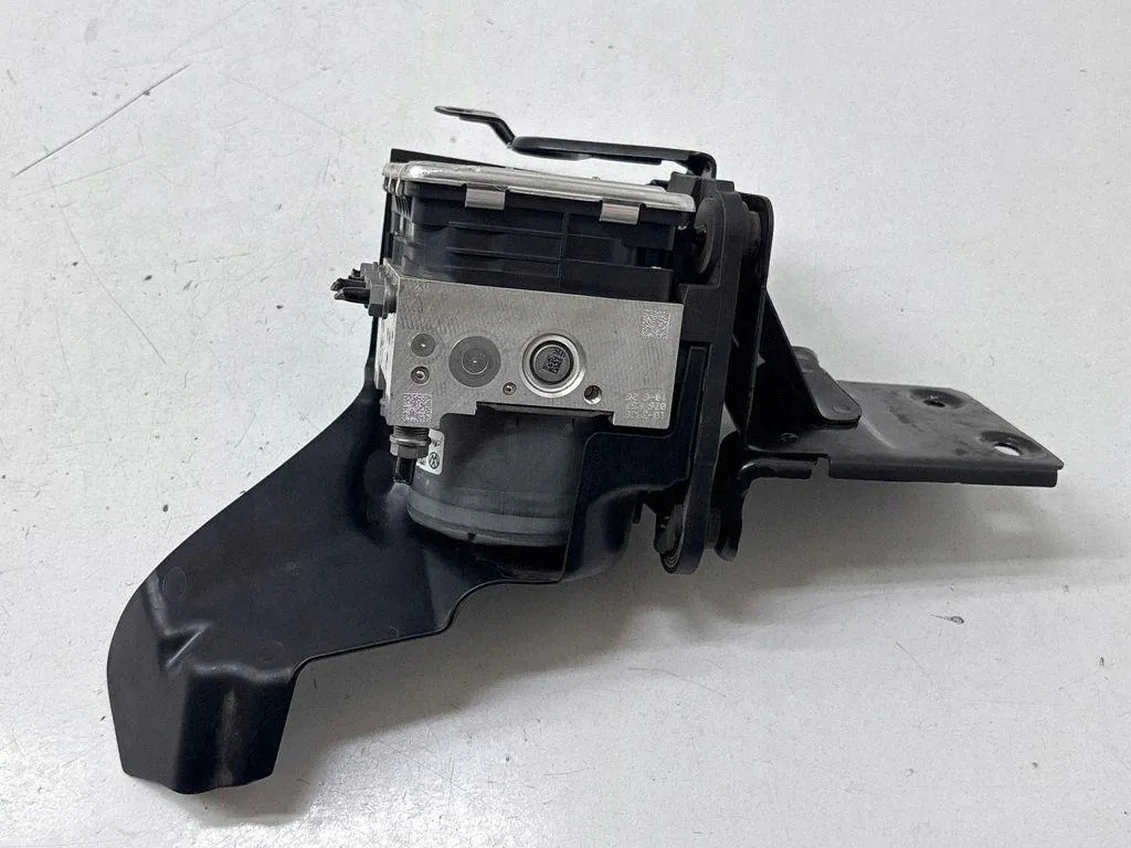 Pompe ABS VW Golf VII MK100ESC occasion image 5