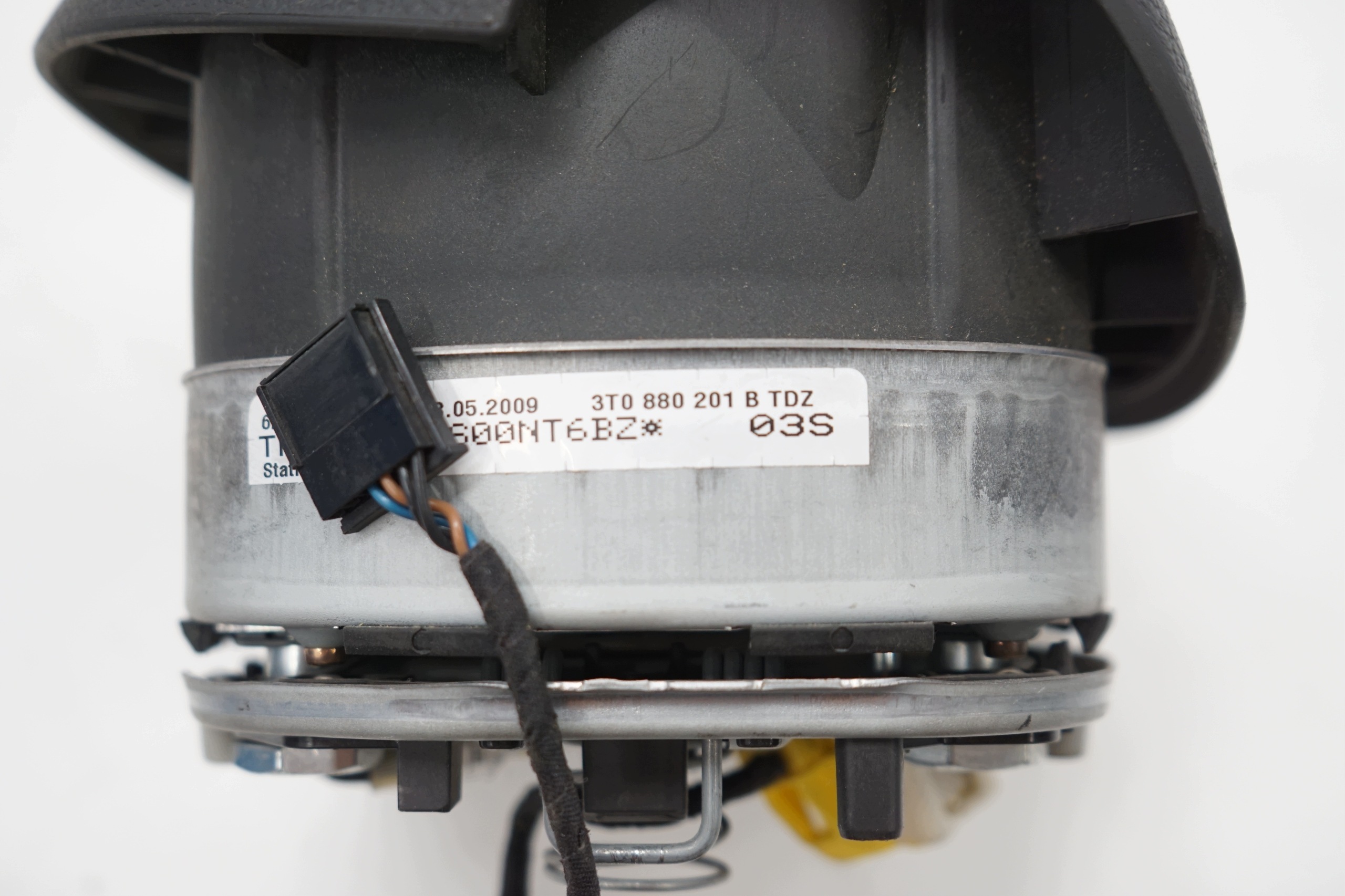 Skoda Superb II Airbag Fahrer 3T0880201B image 8