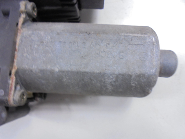 Motor de Vidro Traseiro Esquerdo Peugeot 406 0130821674 image 3