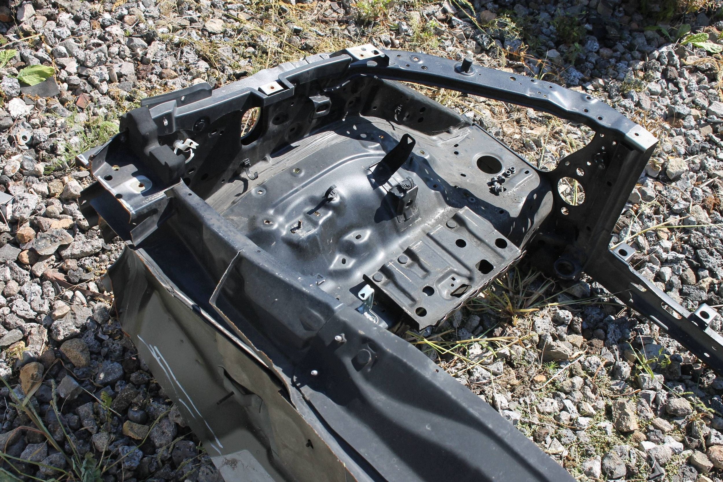 Vordere Viertel vorne links/rechts Mitsubishi L200 V image 6