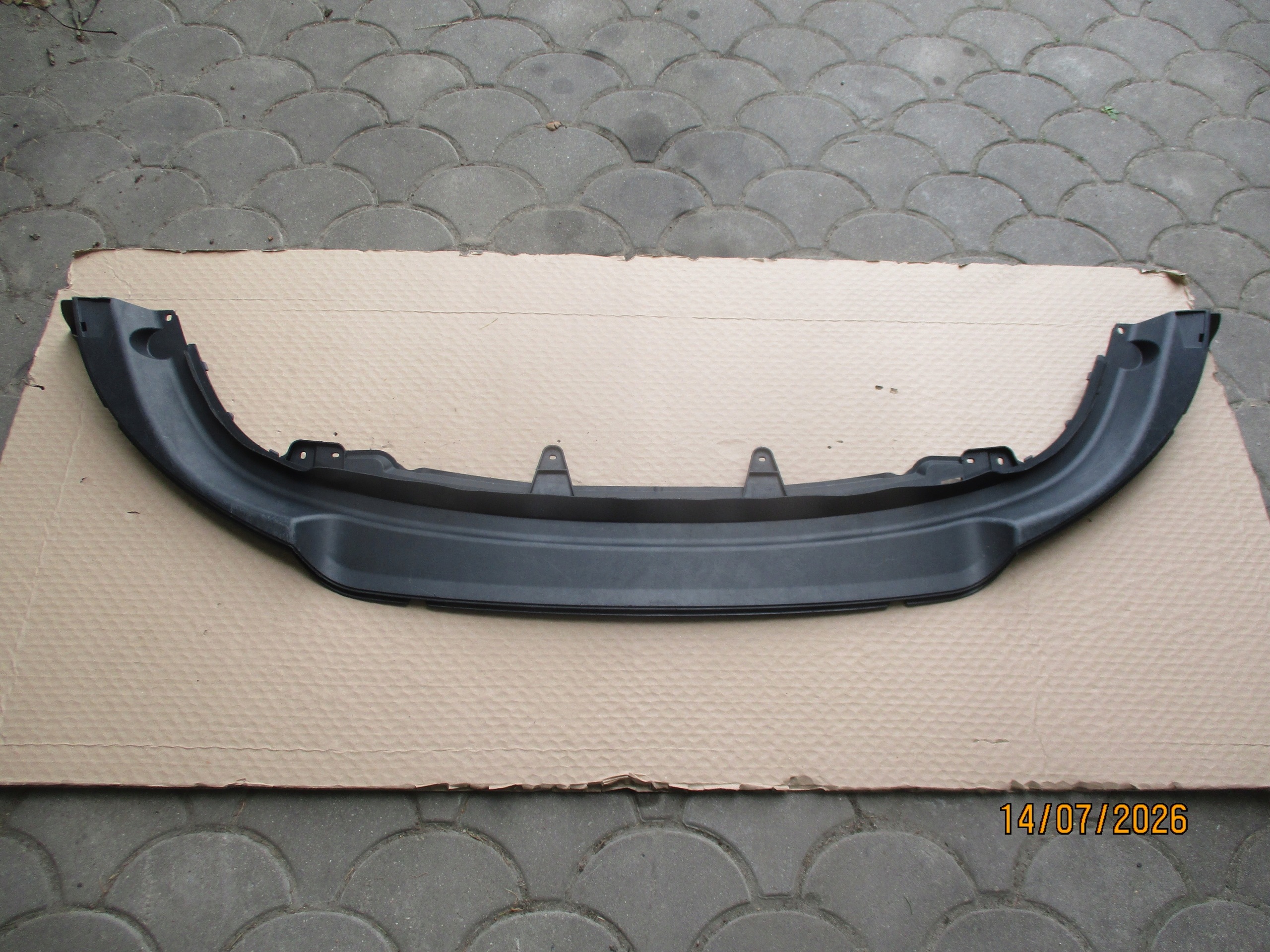 Spoiler VW Golf VI R-Line Usado 5K0805903E image 3