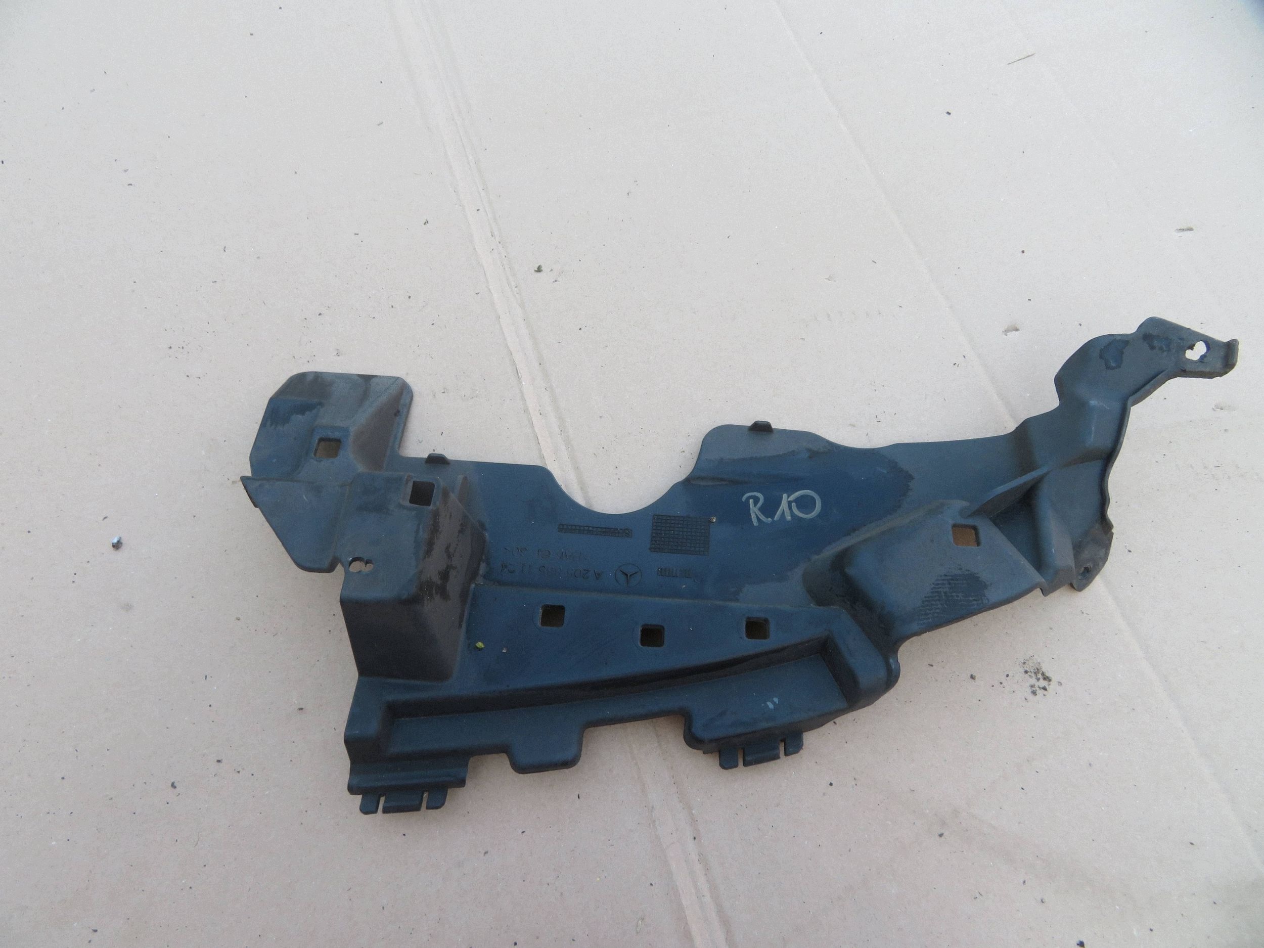 MERCEDES W205 Halter Stoßfänger Links Hinten image 2