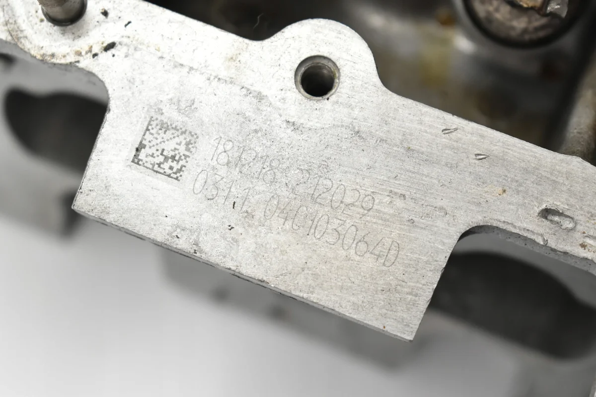 Sylinterinkansi 1.0TSI 04C103404L Käytetty