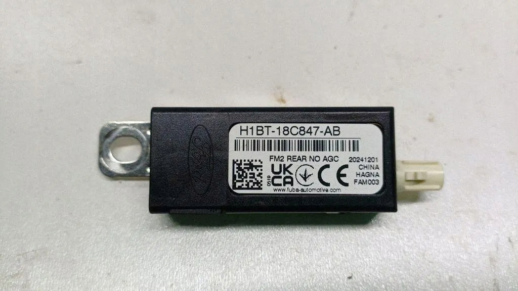 Amplificateur antenne Ford Focus III H1BT18C847AB image 2