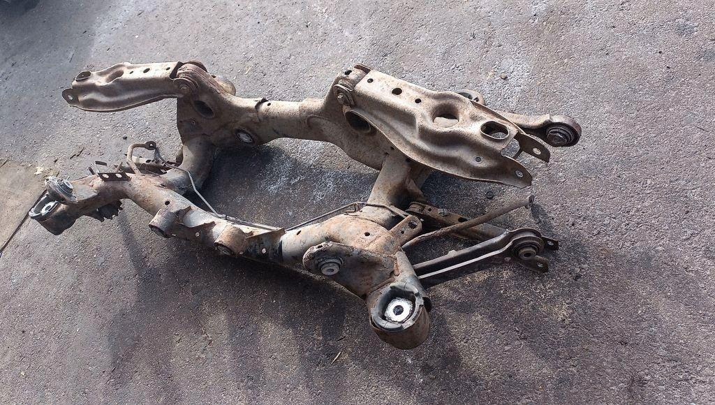 BMW X1 E84 Barre suspension arrière 6793164 image 9