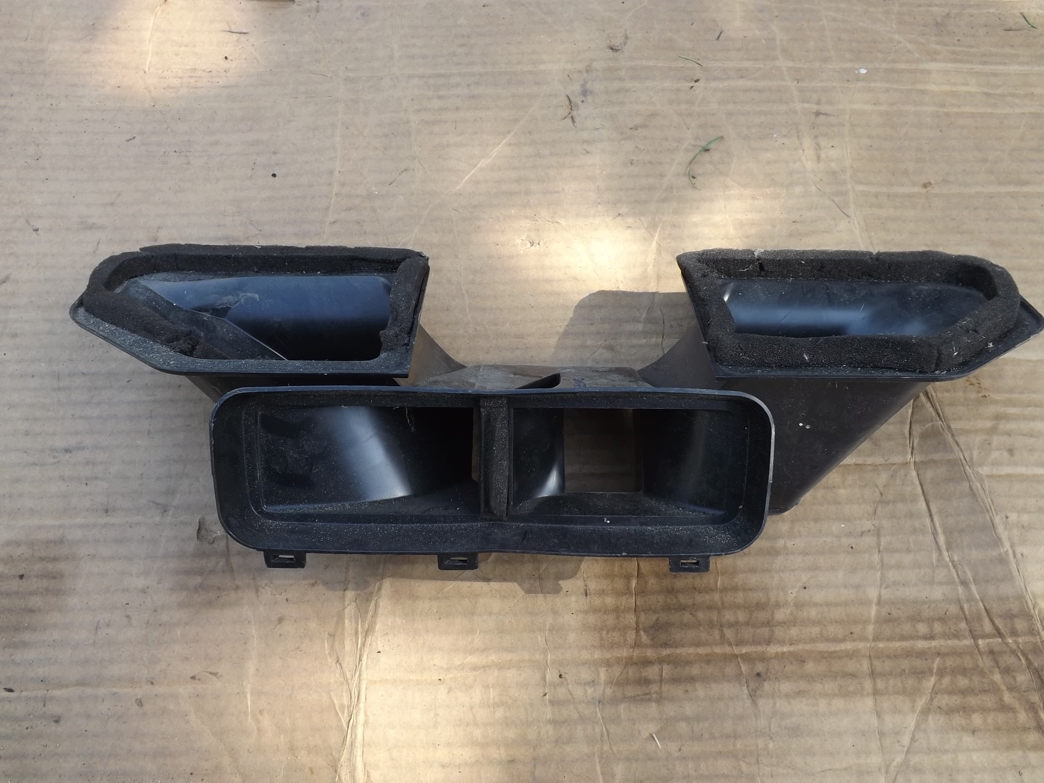 Audi A4 B6 B7 conducto aire 8E1819389 image 3