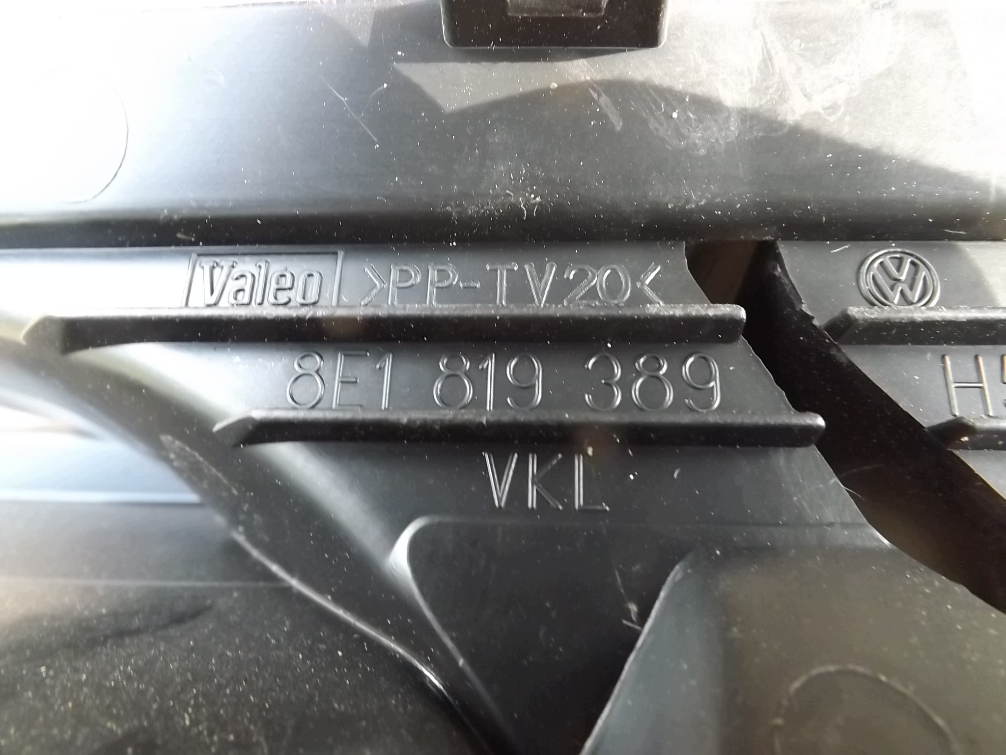 Audi A4 B6 B7 conducto aire 8E1819389 image 6