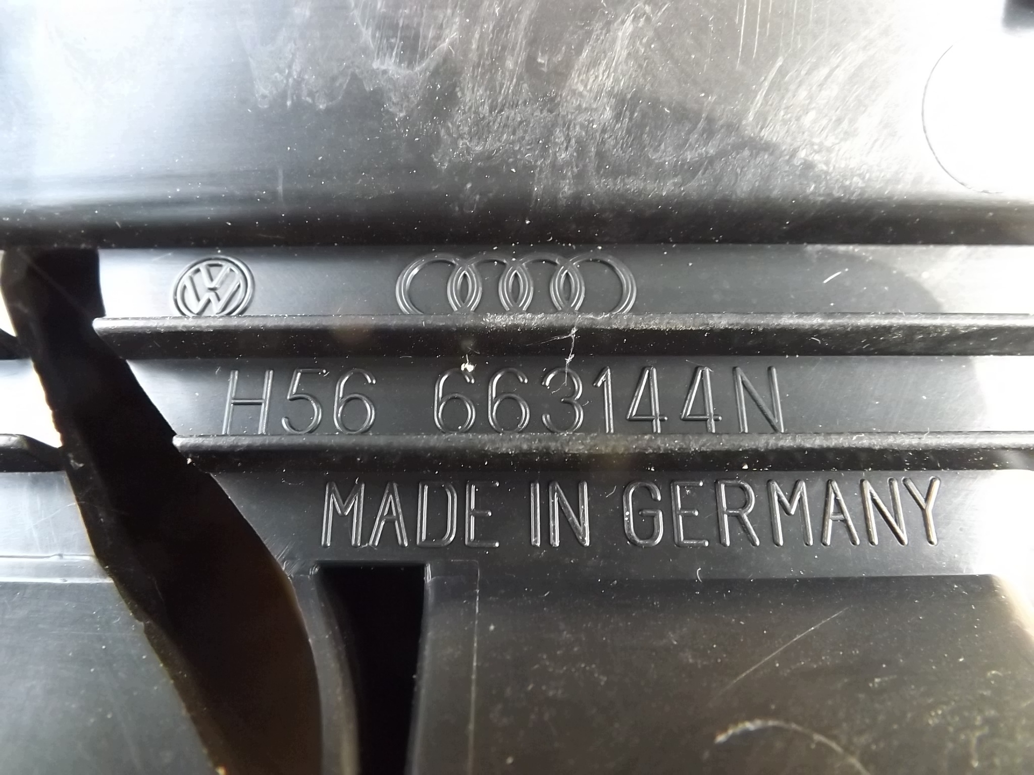 Audi A4 B6 B7 conducto aire 8E1819389 image 7