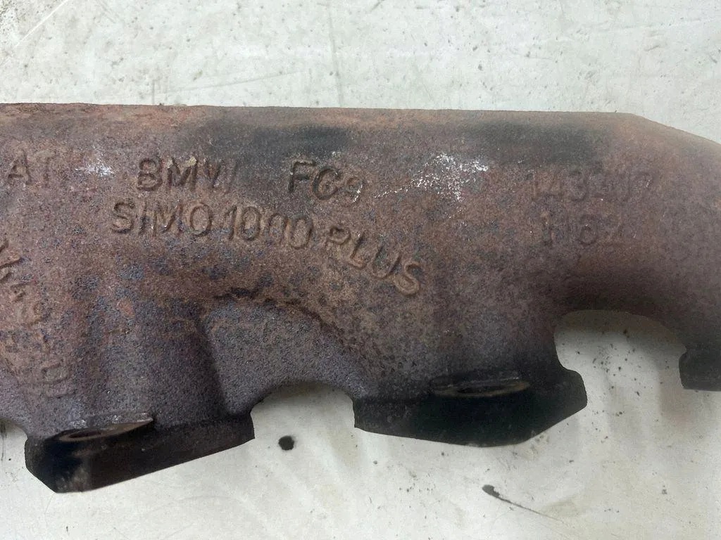 Coletor de escape BMW X5 7811449-01 Usado
