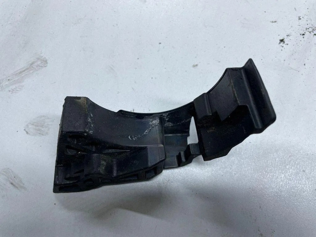 BMW 7er F01/F02 Motorraumteile 550209 Diesel 3.0L 180kW 2012 image 3