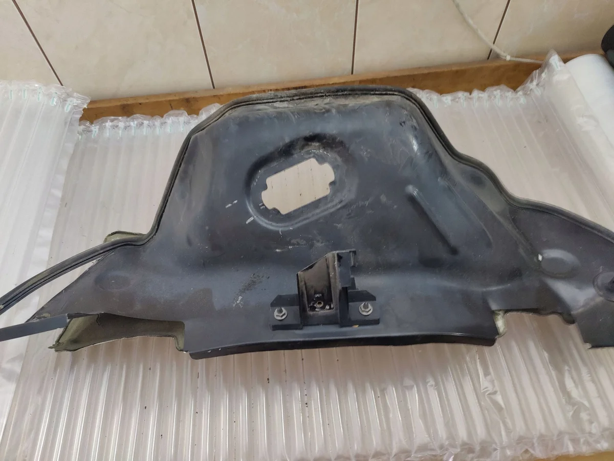 Audi A4 B9 8W 8W0819523 Defletor image 4