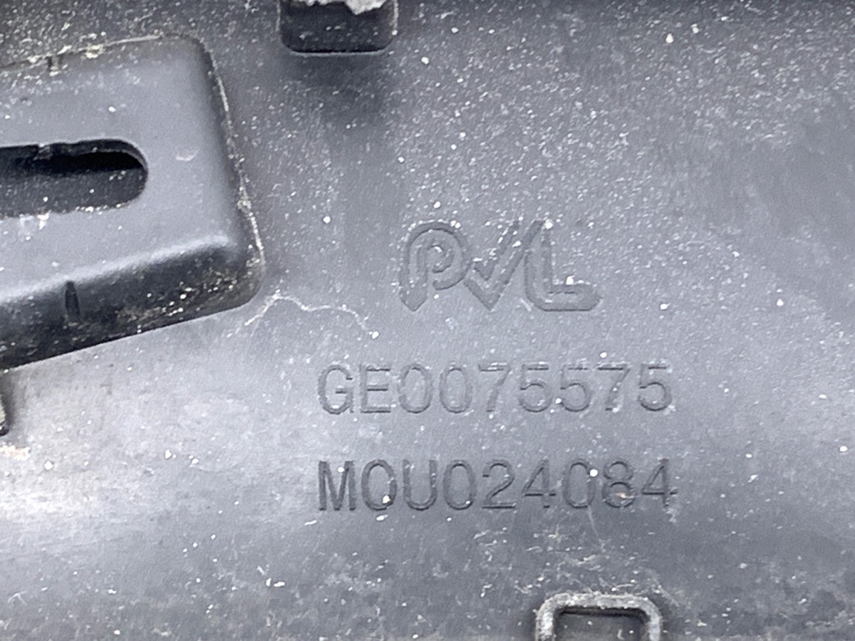 Kotflügelverbreiterung Peugeot 408 II links gebraucht image 6