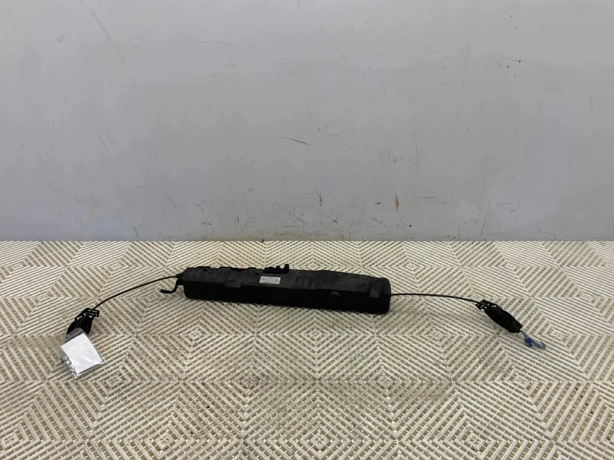 Mercedes C218 Trunk Lid Closing Mechanism