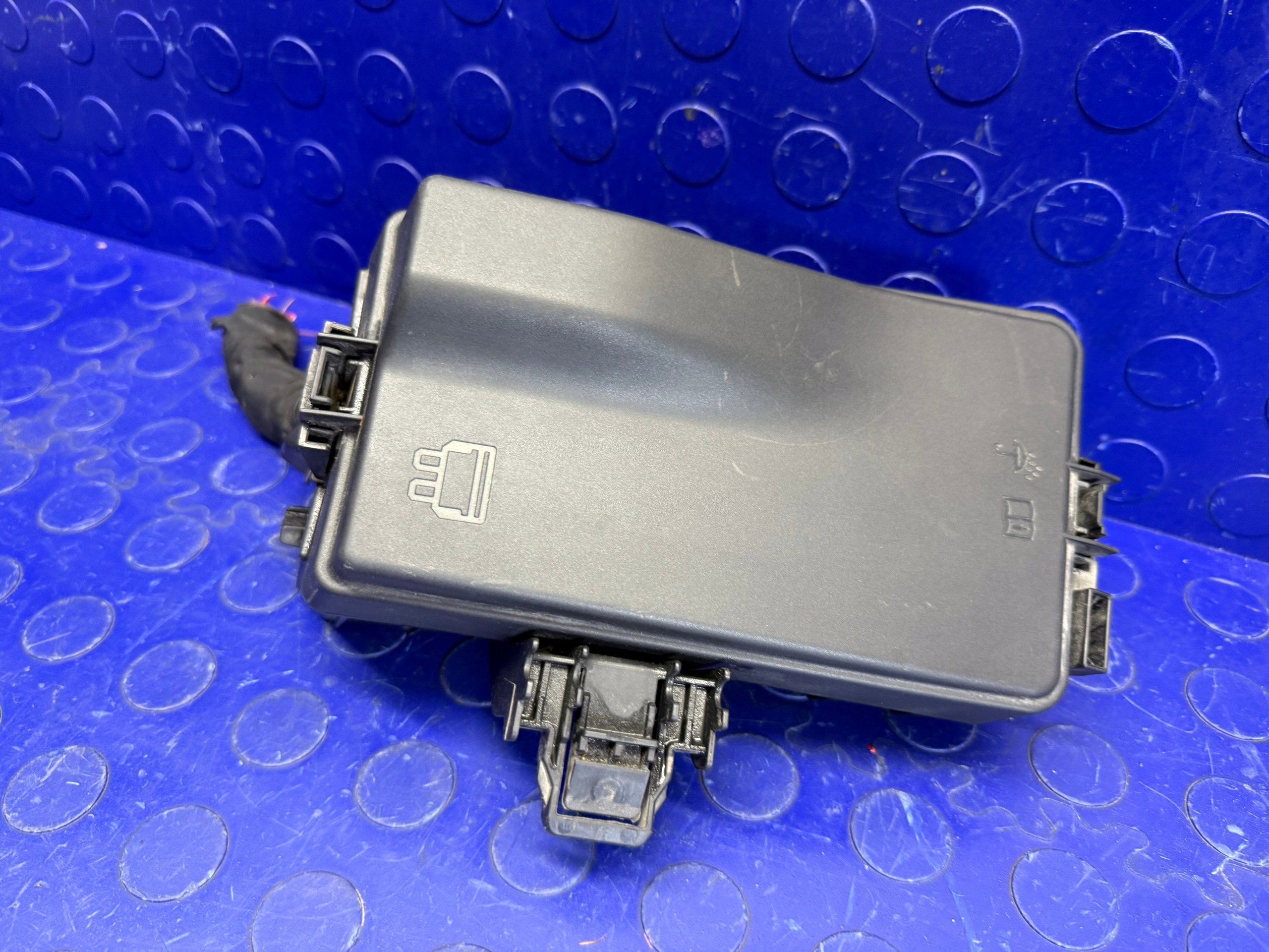 Sulakerasiakotelon kotelo Audi A3 8Y 5WA907361A