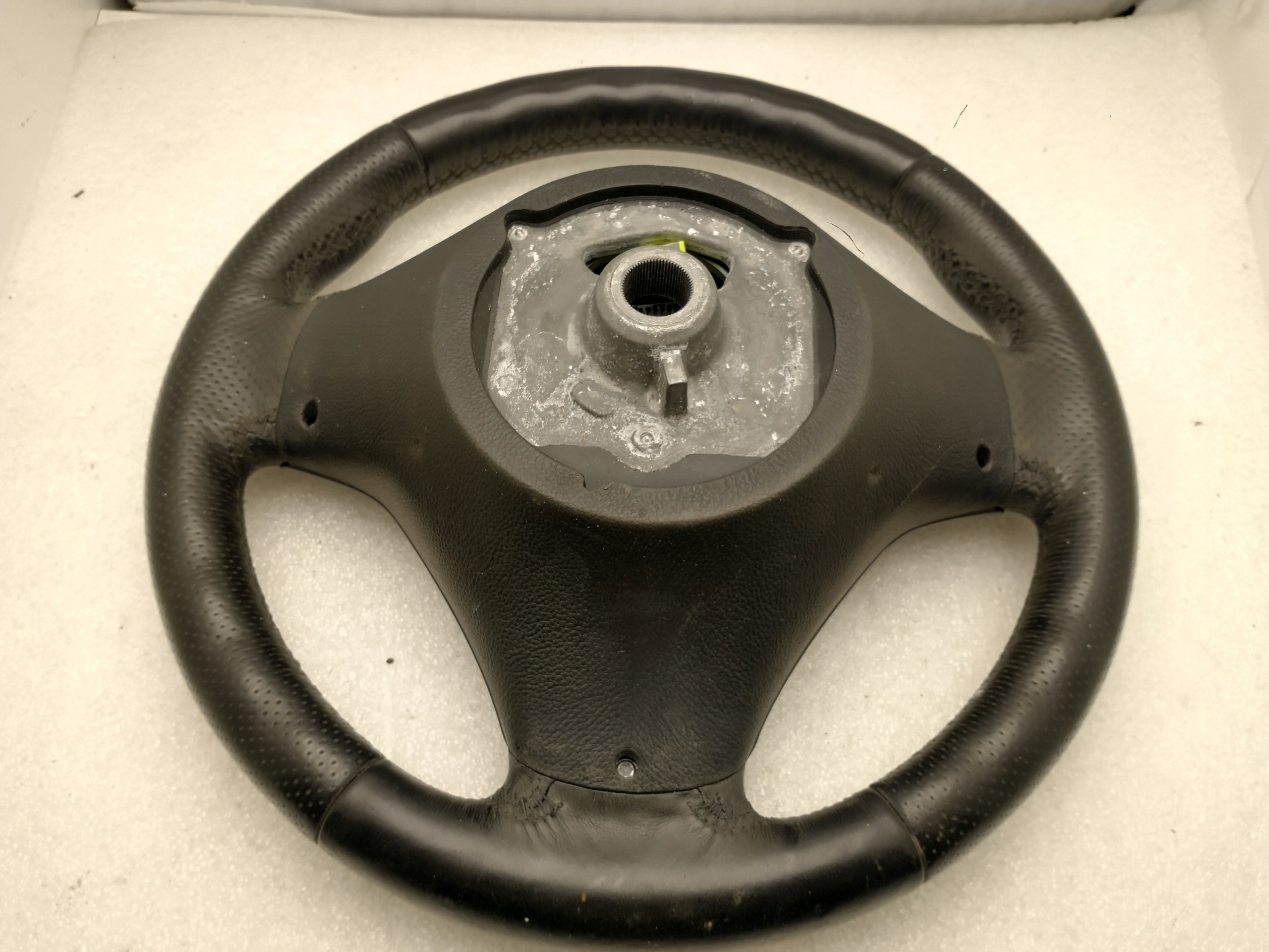 BMW 320 E90 Volant M-Pack Cuir Multifonction 7839075-03 image 7