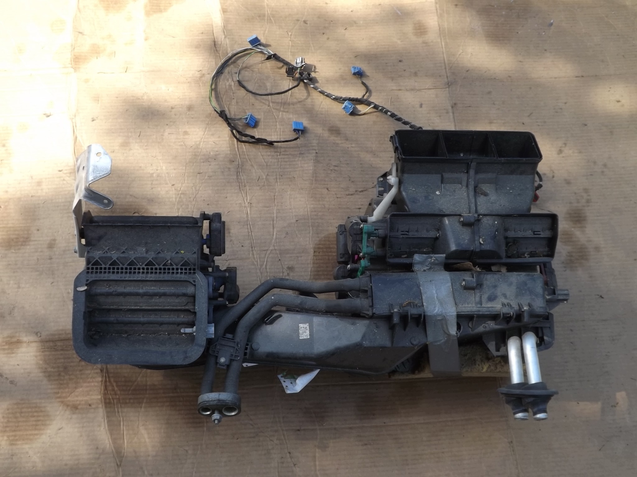 Audi A4 B6 B7 2.0 TDI Heater Core 8E1820005J
