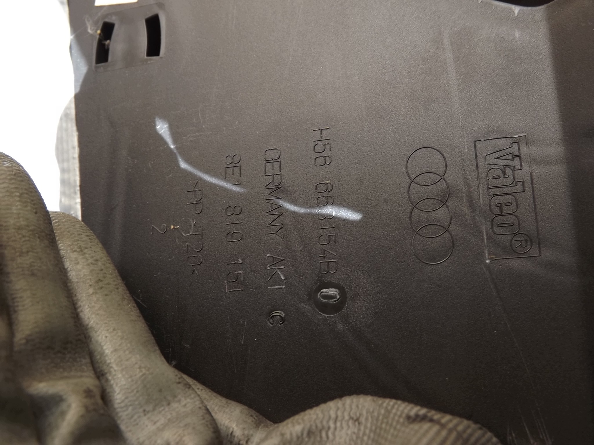 Audi A4 B6 B7 Calefactor 8E1820005J image 8