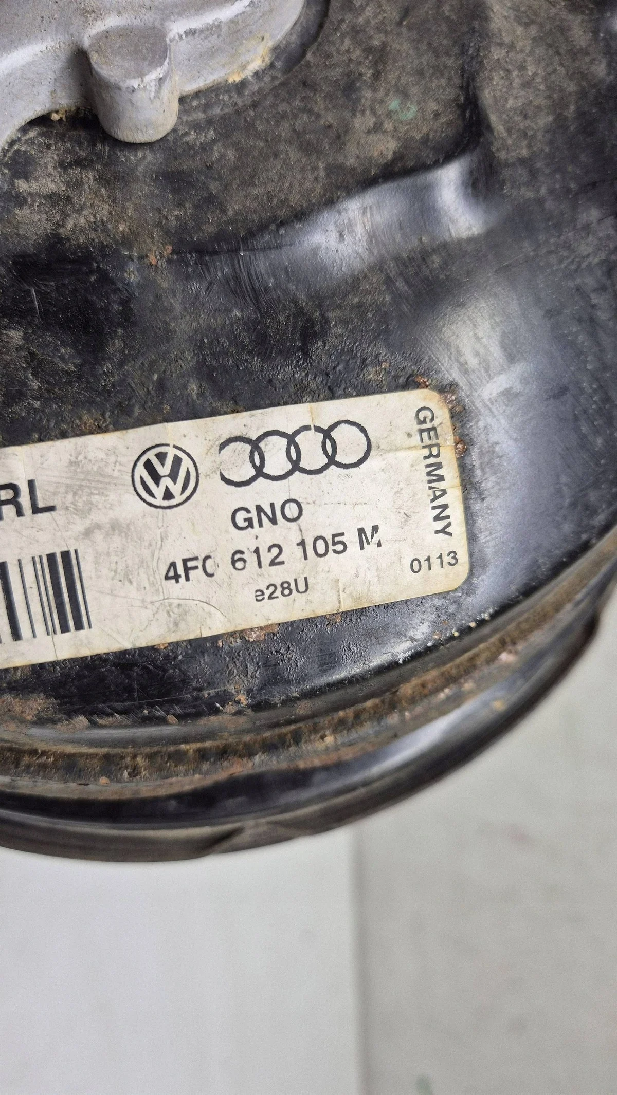 Servofrein Audi A6 S6 C6 4F 4F0612105M image 4