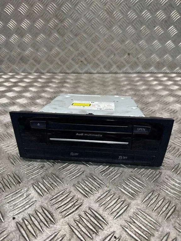 Audi MMI 3G+ Radio Q5 8R0 12-16r Käytetty