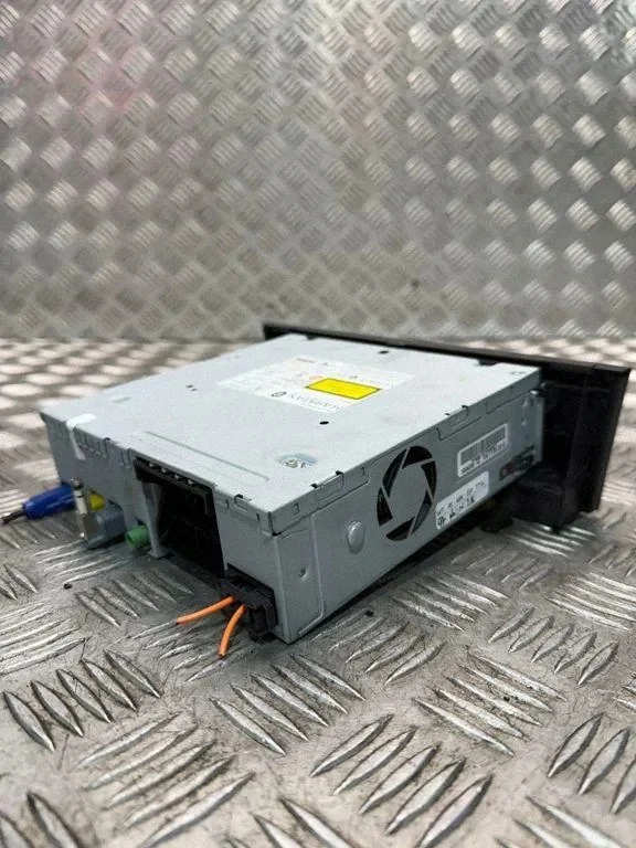 Audi MMI 3G+ Radio Q5 8R 8R1035666C image 5
