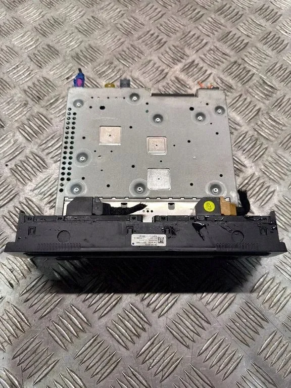 Audi MMI 3G+ Radio Q5 8R 8R1035666C image 7