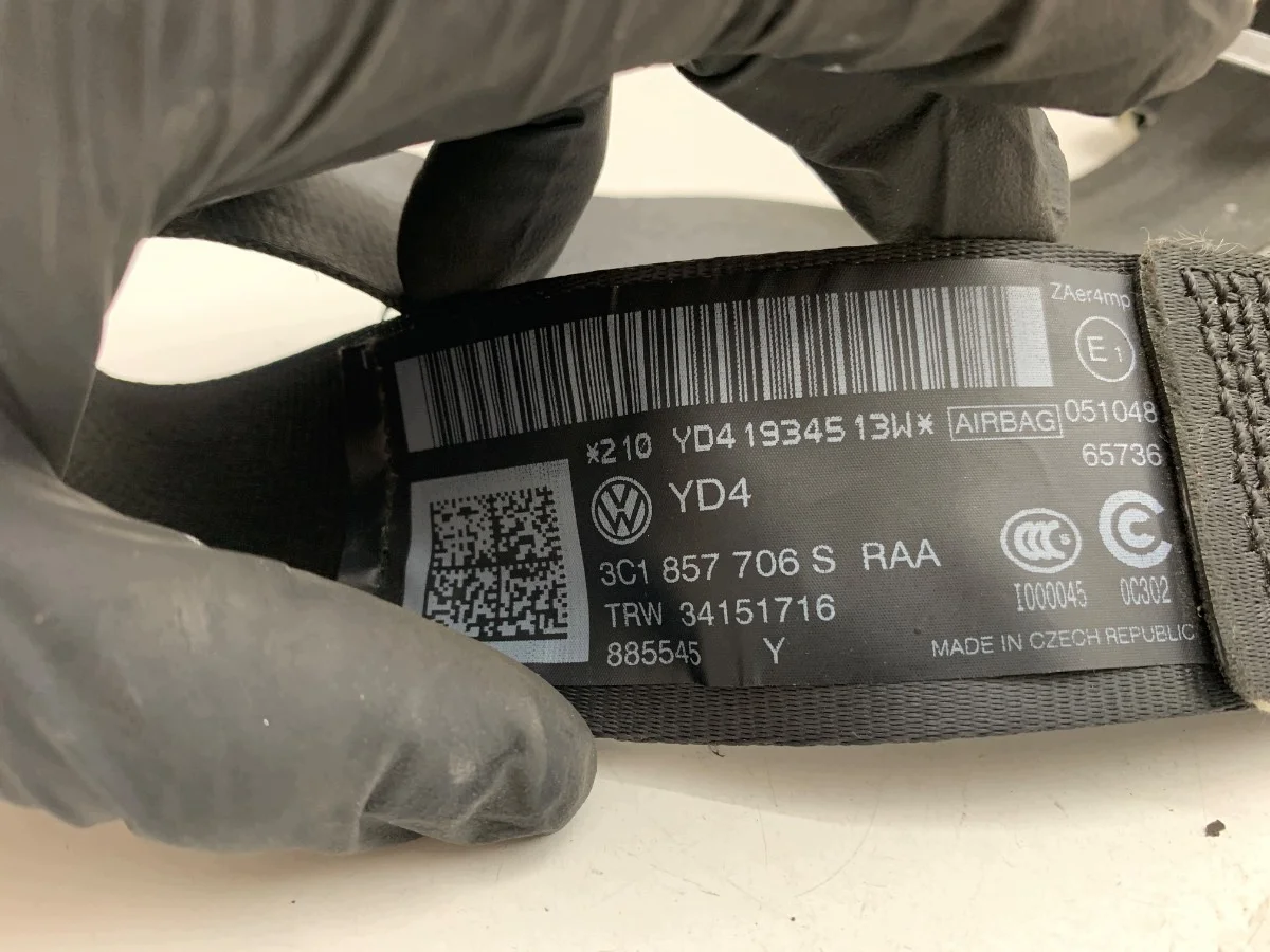 Passagerarbälte Höger Fram VW Passat B7 image 4