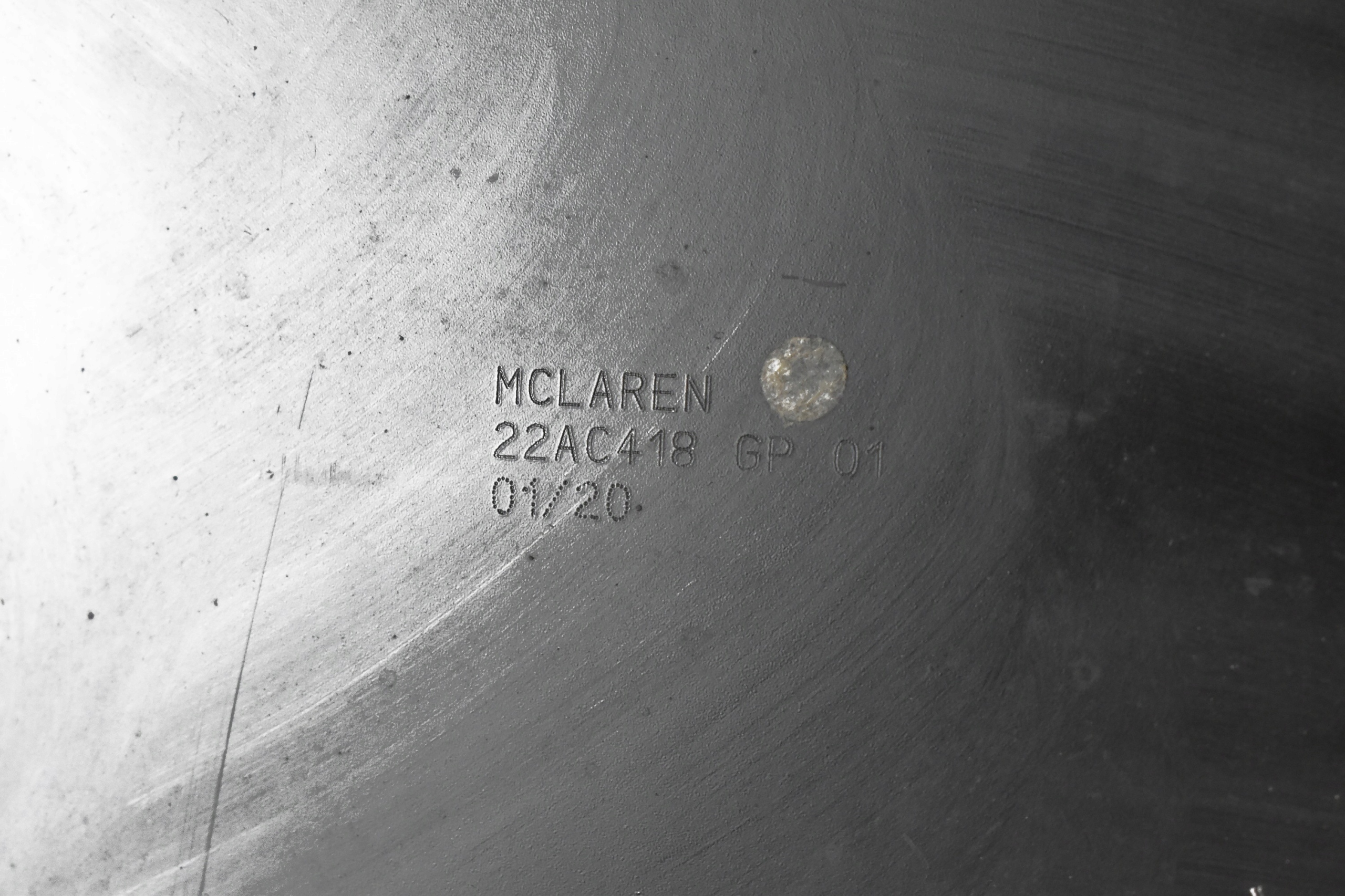 McLaren GT Alapanssari Oikea Taka 22AC418GP