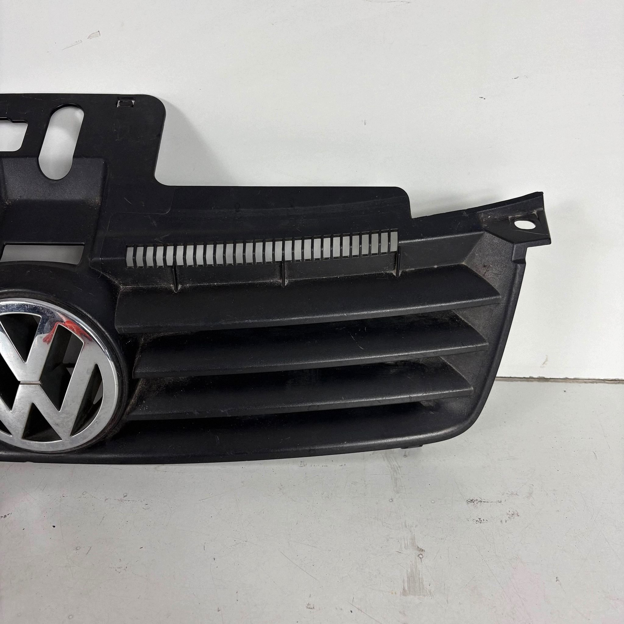 Kühlergrill VW Polo IV 6Q0853651C gebraucht image 4