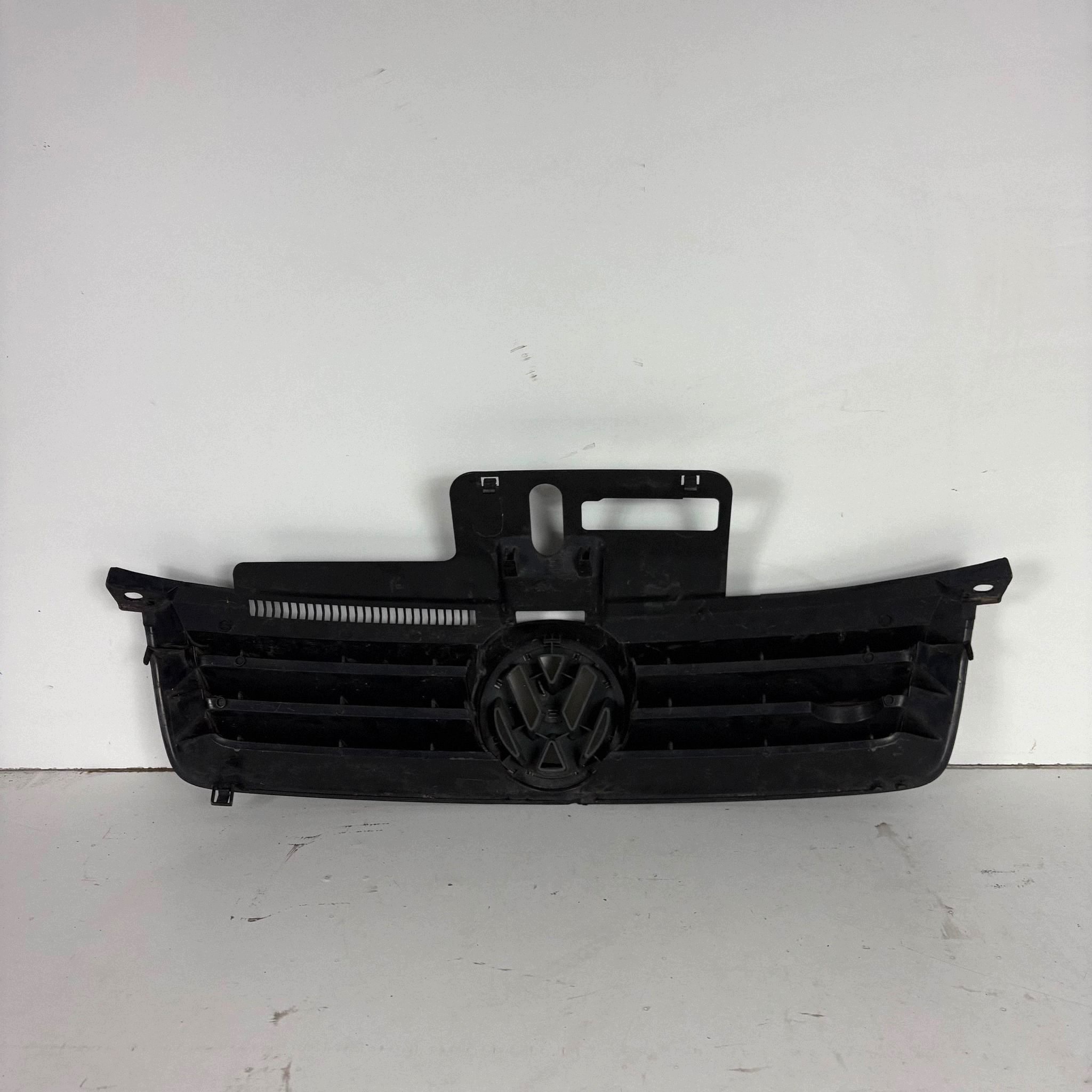 Kühlergrill VW Polo IV 6Q0853651C gebraucht image 7