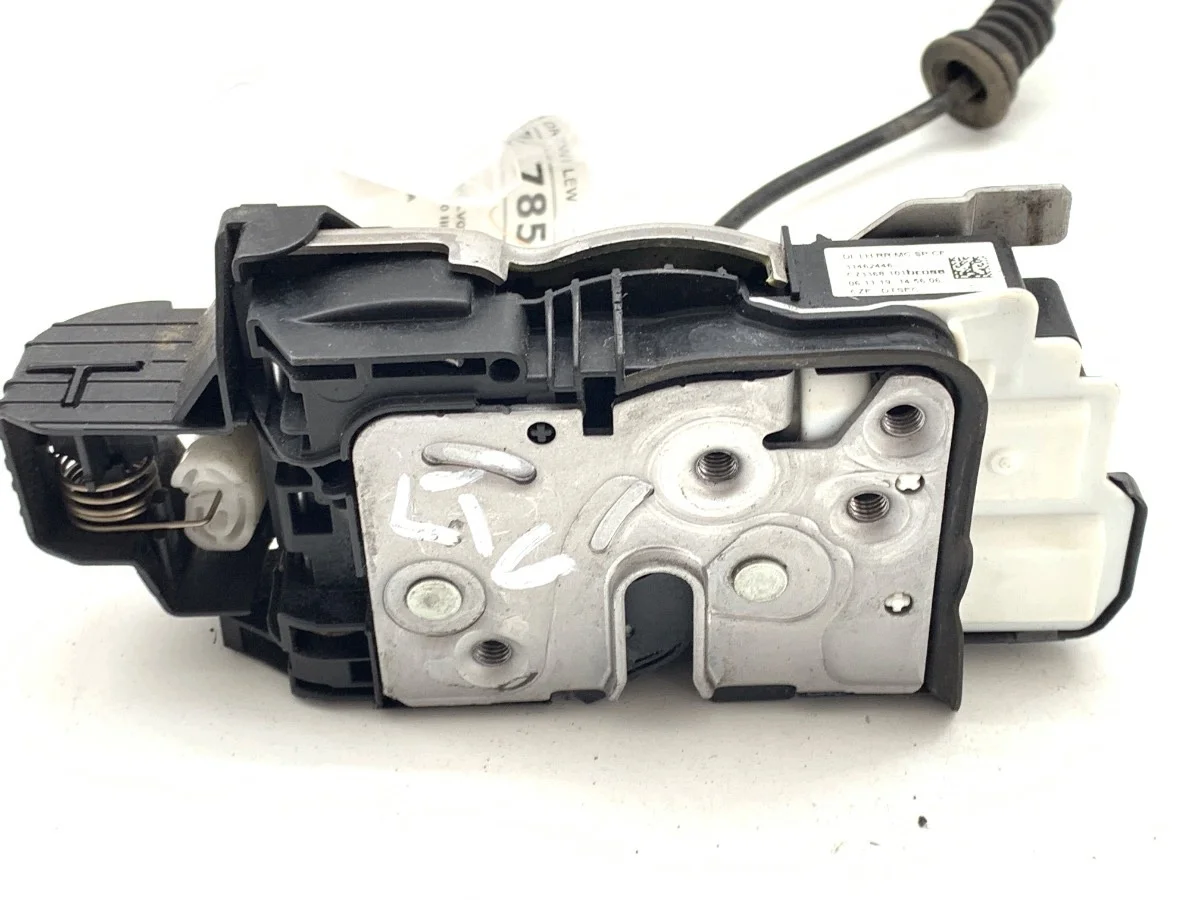 VOLVO S60 III takaluukun lukko vasen 31462446