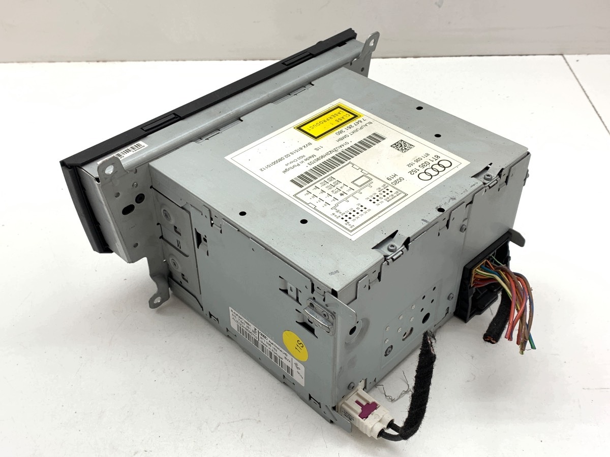 Radio Audi A4 B8 8T1035152 Käytetty
