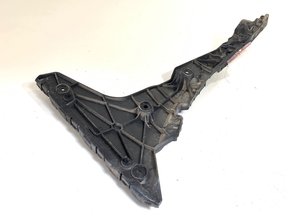 Audi Q5 FY Rear Bumper Clip Right Used