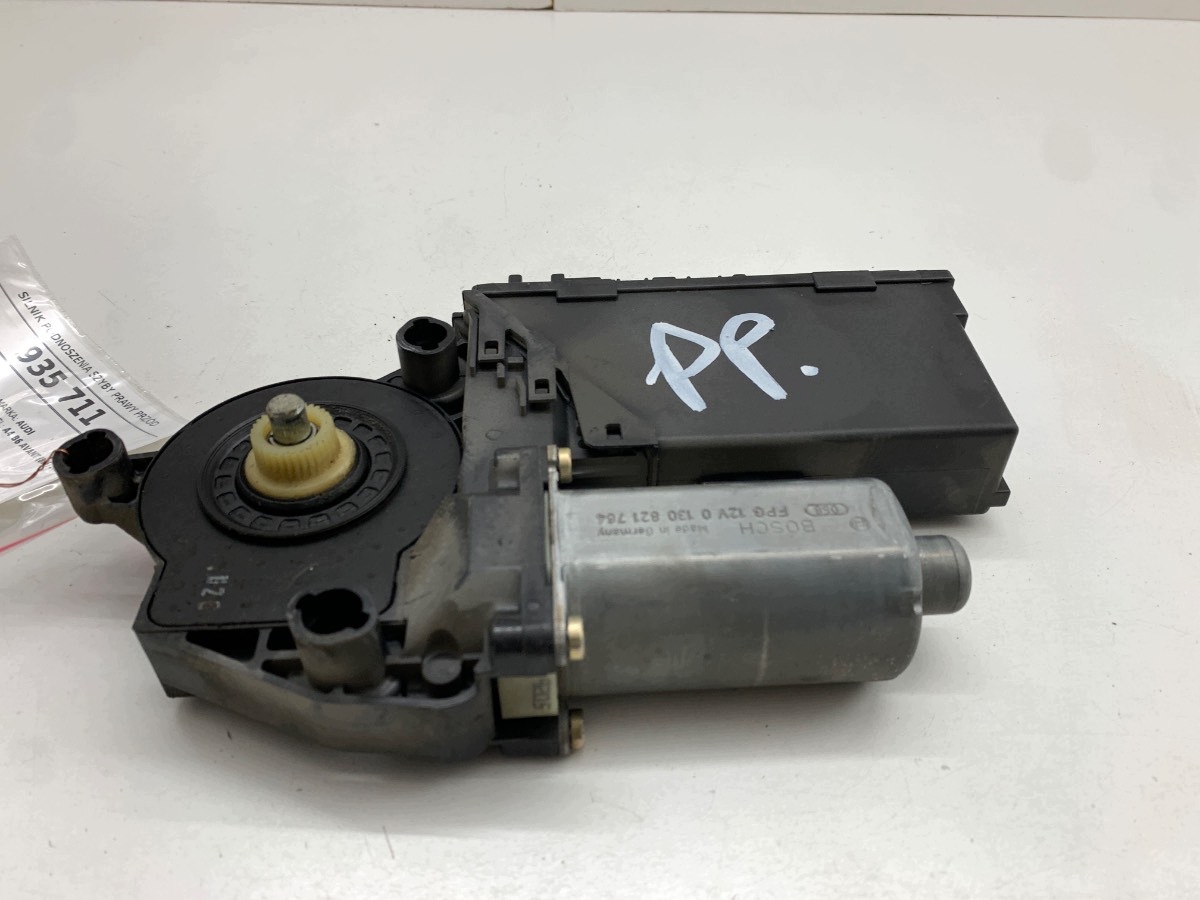 Ikkunanostimen moottori oikea etu Audi A4 B6 8E1959802B