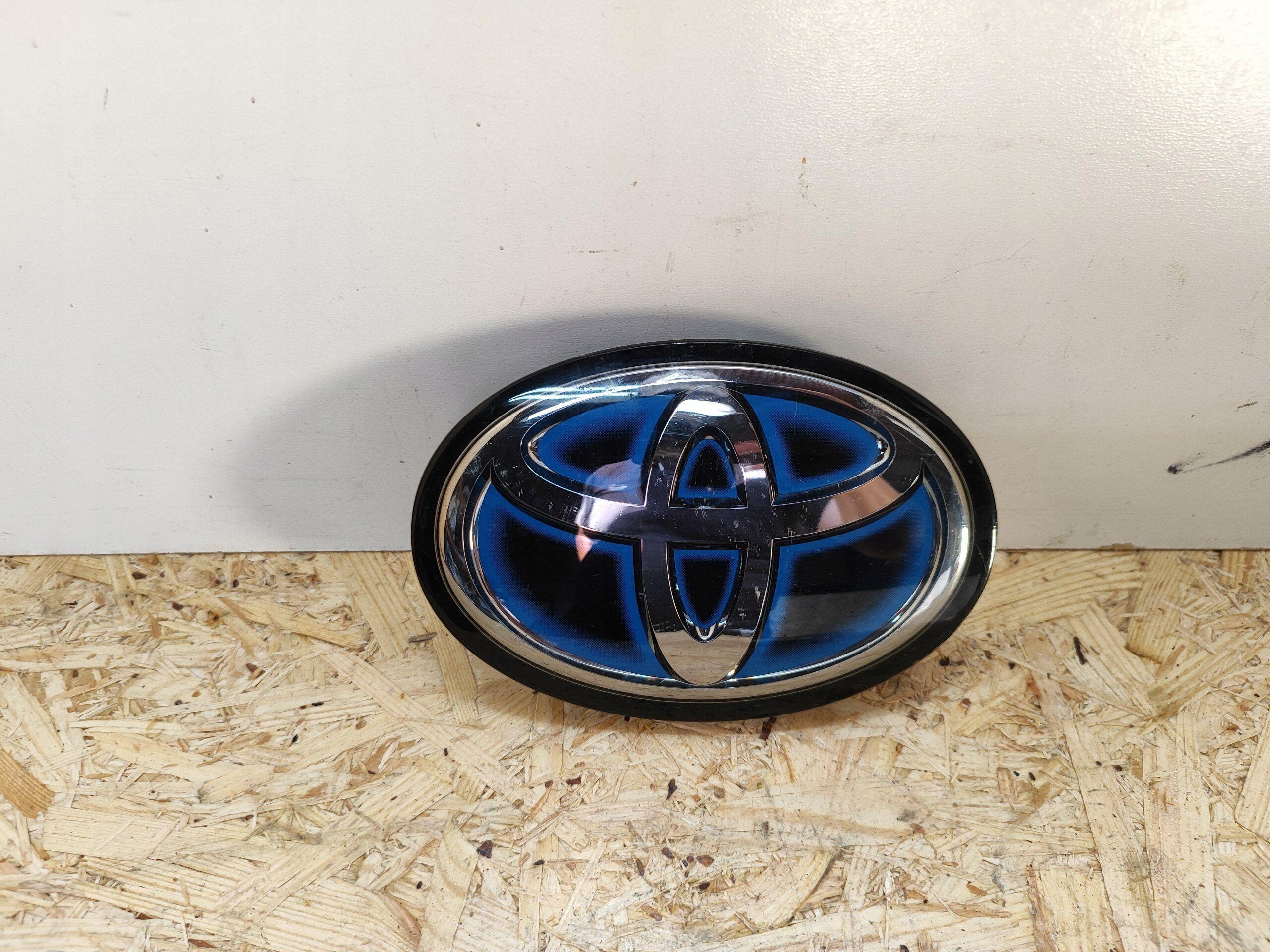 Toyota RAV4 front embleem 53141-33130 image 2
